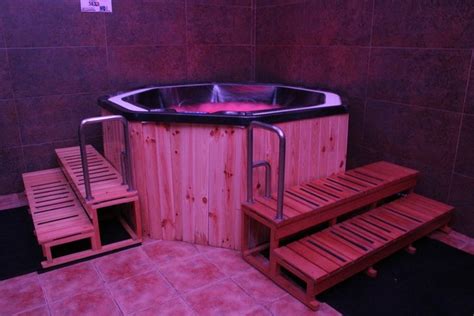 gay sauna madrid|The Ultimate Gay Guide to Madrid: Bars, Hotels, Saunas, and。